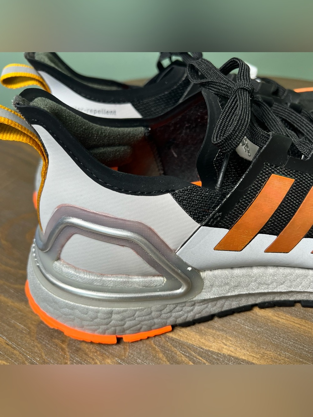 ADIDAS Ultra Boost Winter.RDY Running Shoes Black Signal Orange Size 9.5 Men's - Picture 6 of 14